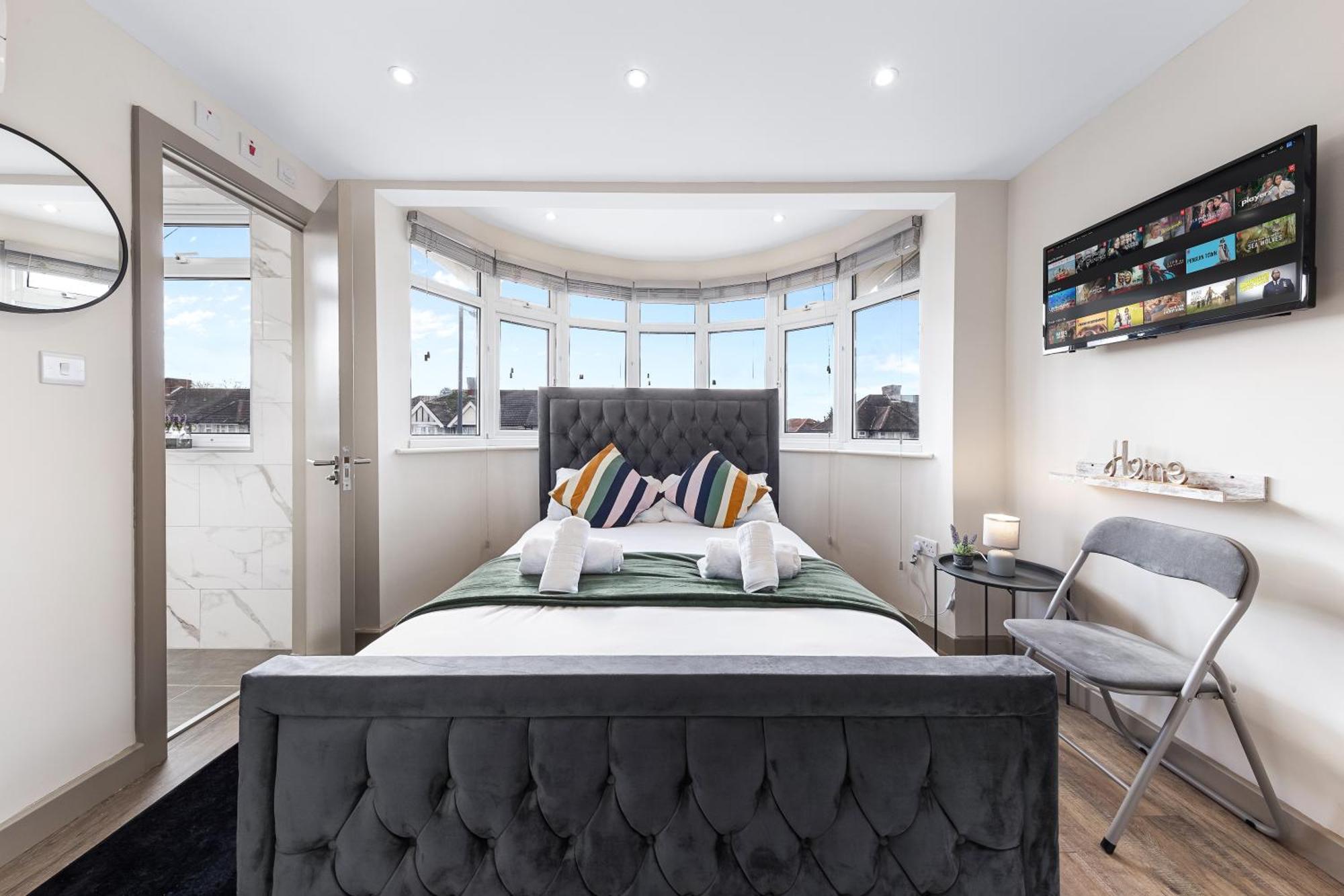 Serviced Ensuite Modern Studio - Sleeps 2 - Near Wembley Stadium - Good Transport Link To Central London - Harrow Ha3 Hatch End المظهر الخارجي الصورة